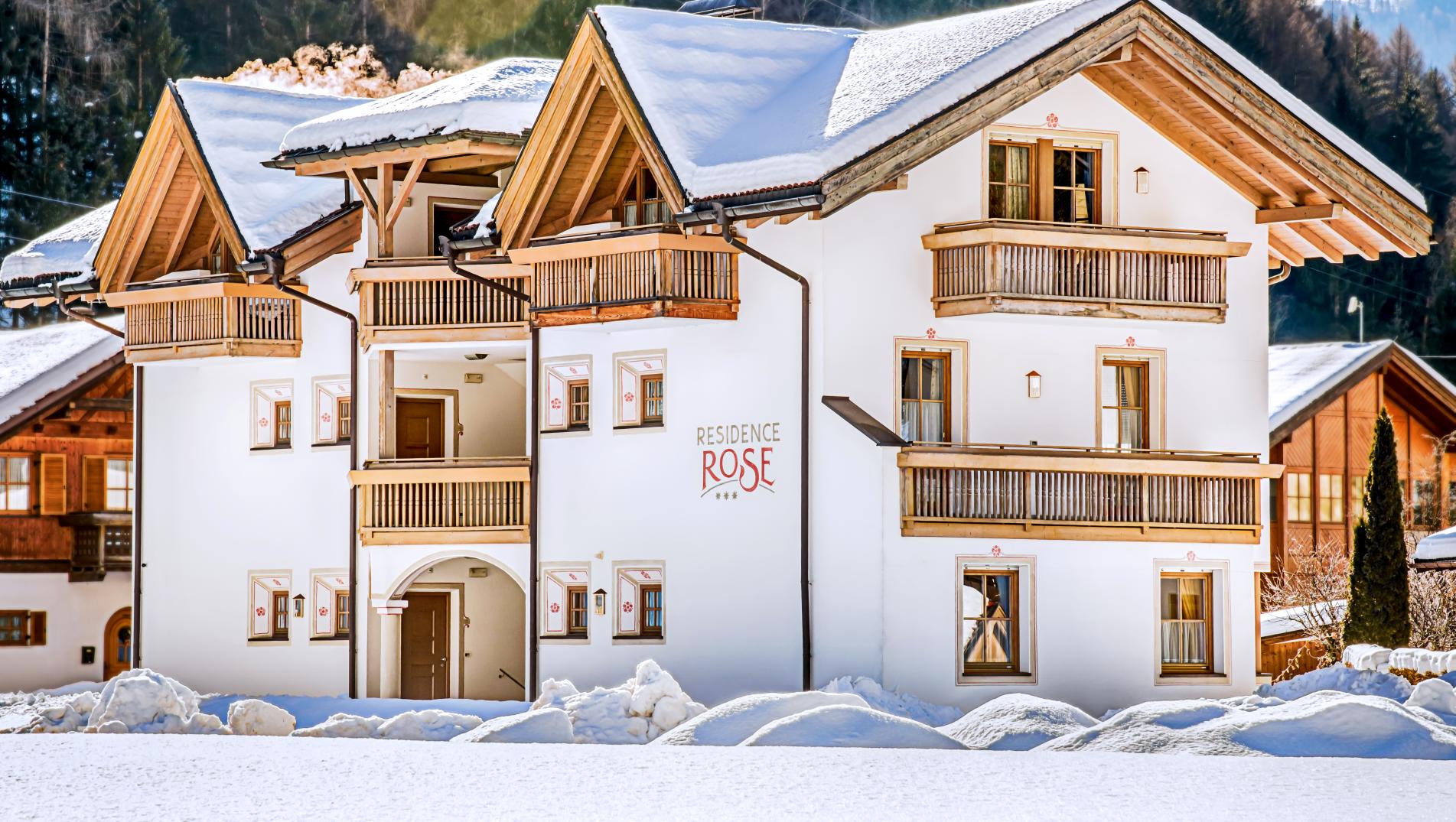 Residence Rose in Winter