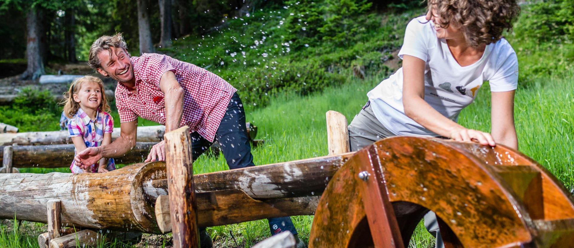 Divertimento per tutta la famiglia sul Sentiero dell'Acqua