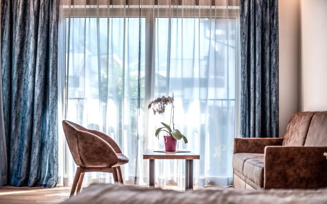 Sitting Area with Balcony