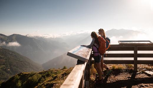 Auf der Panorama-Plattform am Rosskopf in Sterzing