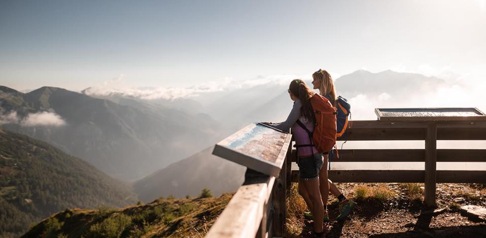 Auf der Panorama-Plattform am Rosskopf in Sterzing
